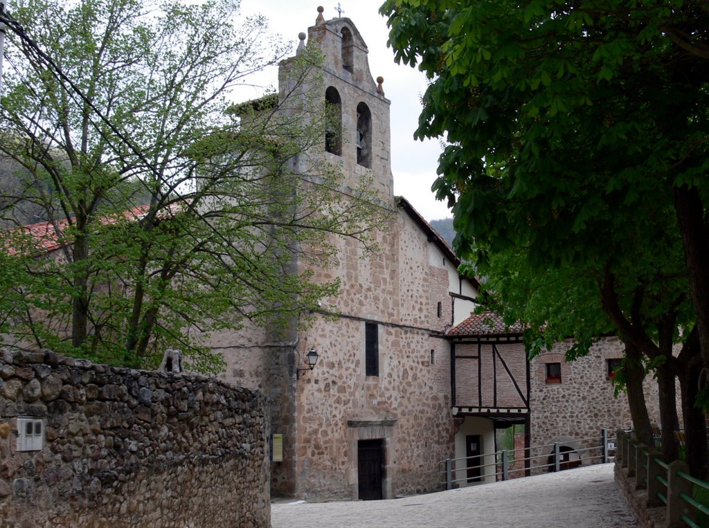 PRADILLO (La Rioja). Iglesia de San Martín (sXVIII). 2006. by Carlos Sieiro del Nido