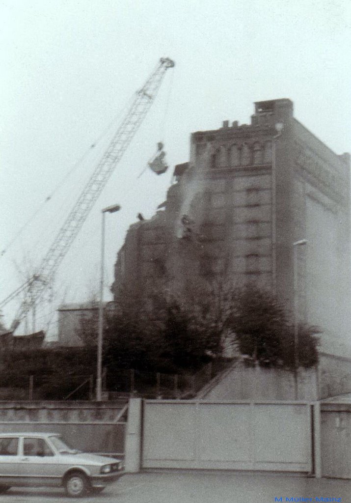 Abriss der Germania-Brauerei,1980 by M.Mueller