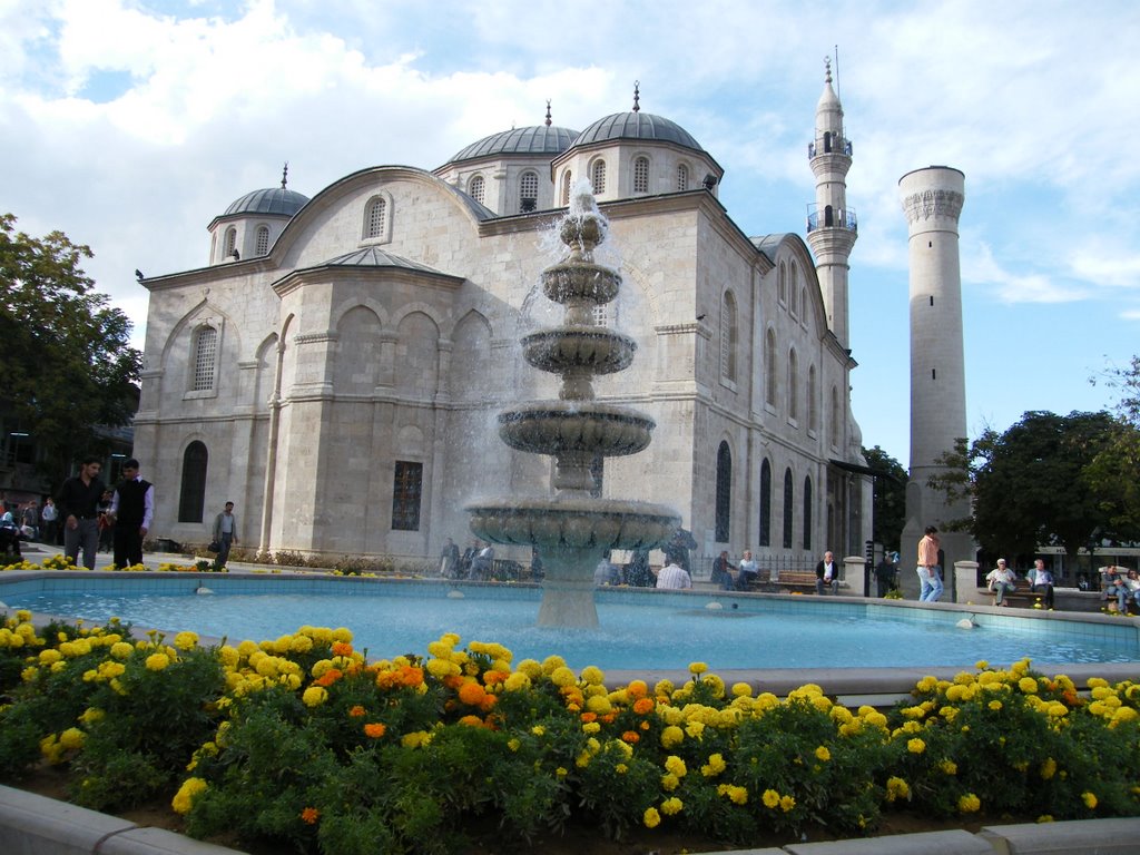 Malatya Yeni Cami by Hüseyin KILIÇ