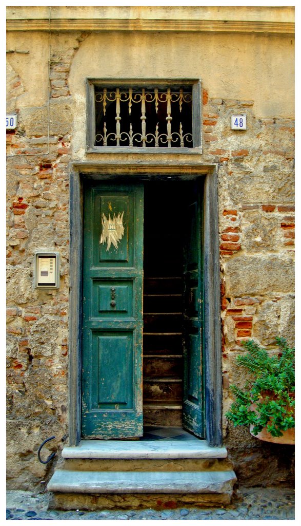 Finalborgo giug08 Doors and stairs at medieval Ligurian village by esseil