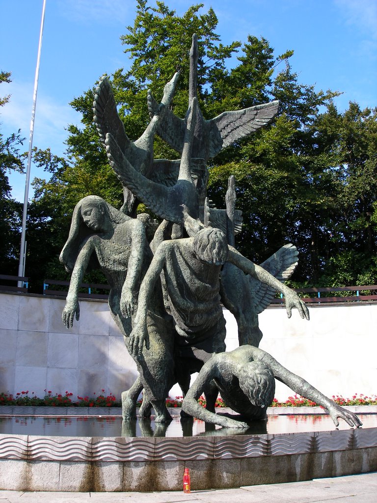 Dublin - Garden of Remembrance by Fernando Jiménez Car…