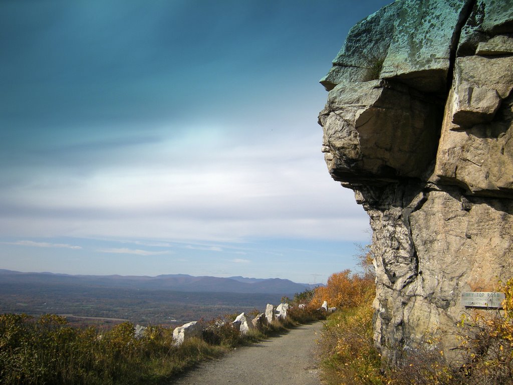 Mohonk Sky, New Paltz, New York, October 2008 by Armando A