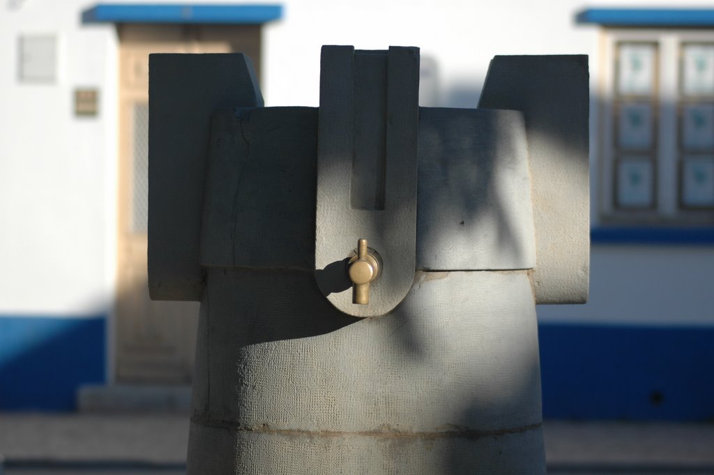 Fuente con forma de torreon en castro marim by Marchoso