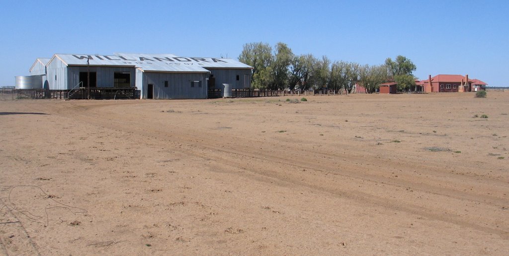 Willandra Station, Willandra NP, NSW by snucklepuff