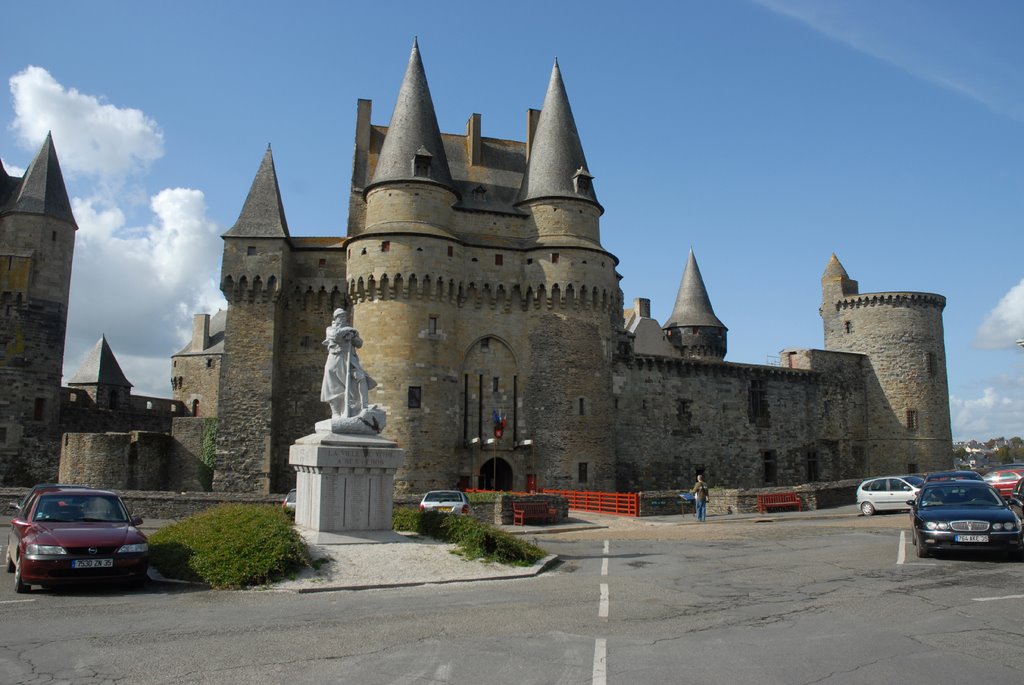 Chateau de Vitré by Jean HIBLOT