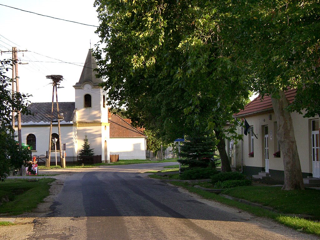 Lutheran church - Evangélikus templom, 17.Aug,2008 by PanoramioHungary