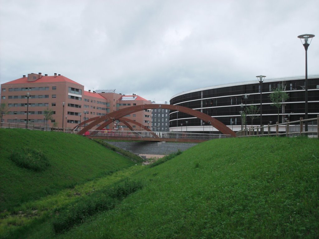 Puente urbano by Anderjuan