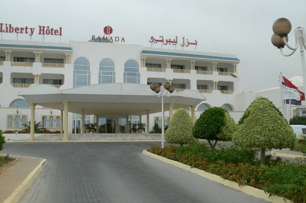 Ramada Liberty Resort by kwadrat