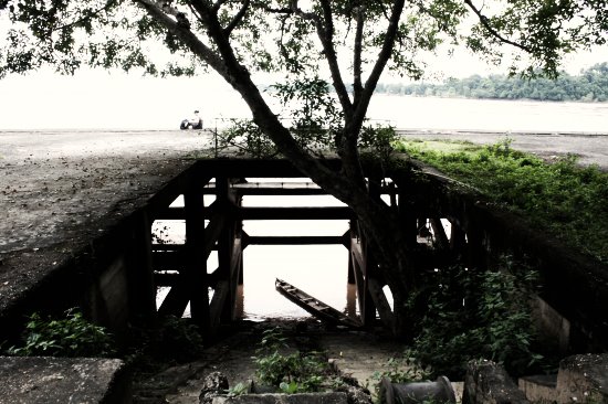 Old French Pier, South End of Don Khone, Laos by Matthias Lehr