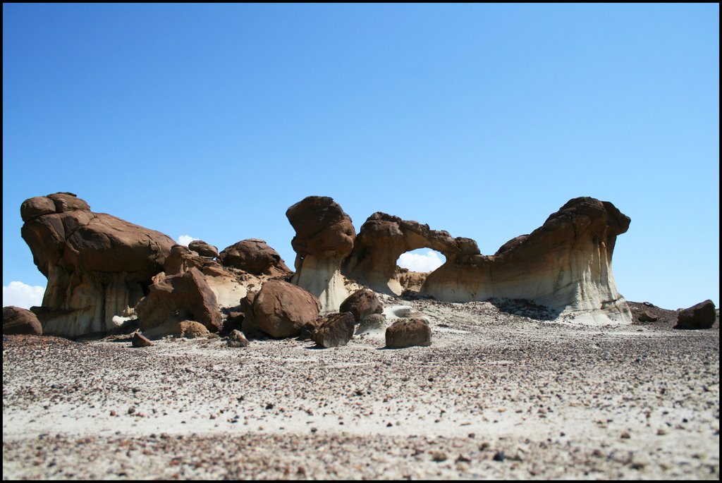 Bisti Arch...C by americatramp