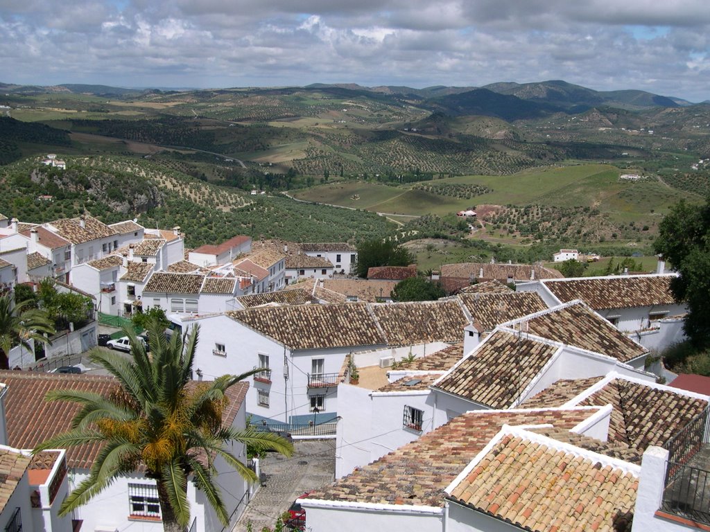 Vista desde Zahara de la Sierra by Pilar Roldán Jiménez