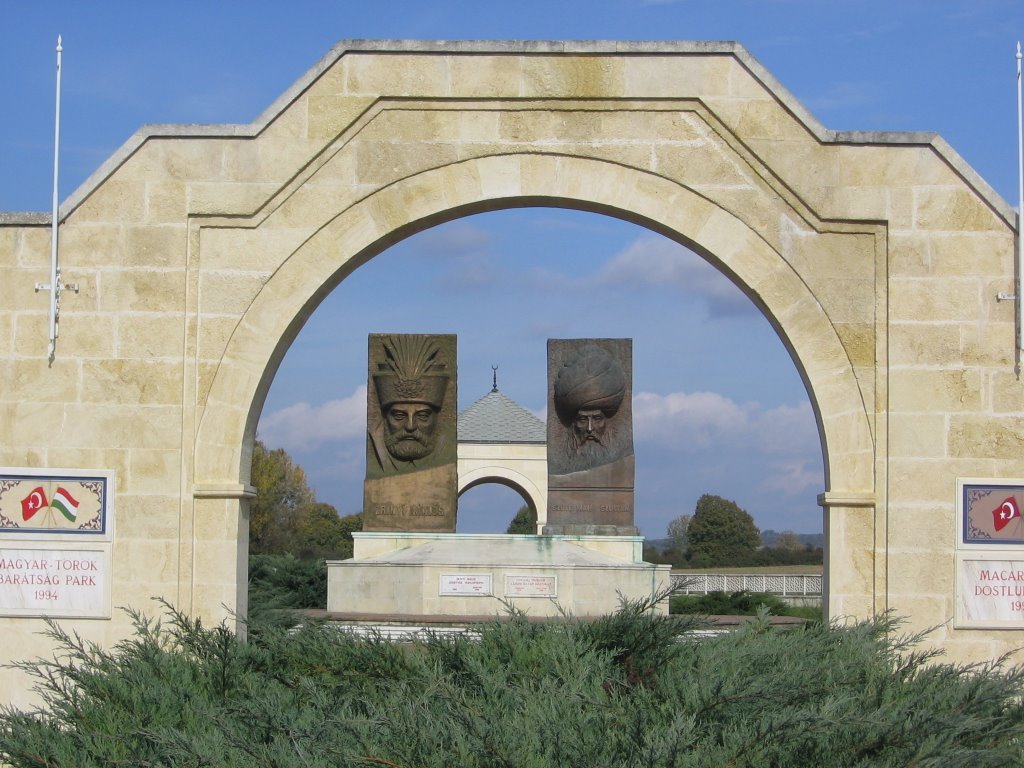 Magyar - Török barátság park by babenka