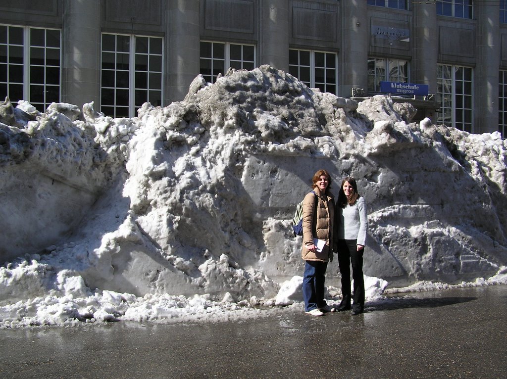 Schneemassen in St. Gallen am 29. März 2004 by Sebastian W. Bauer