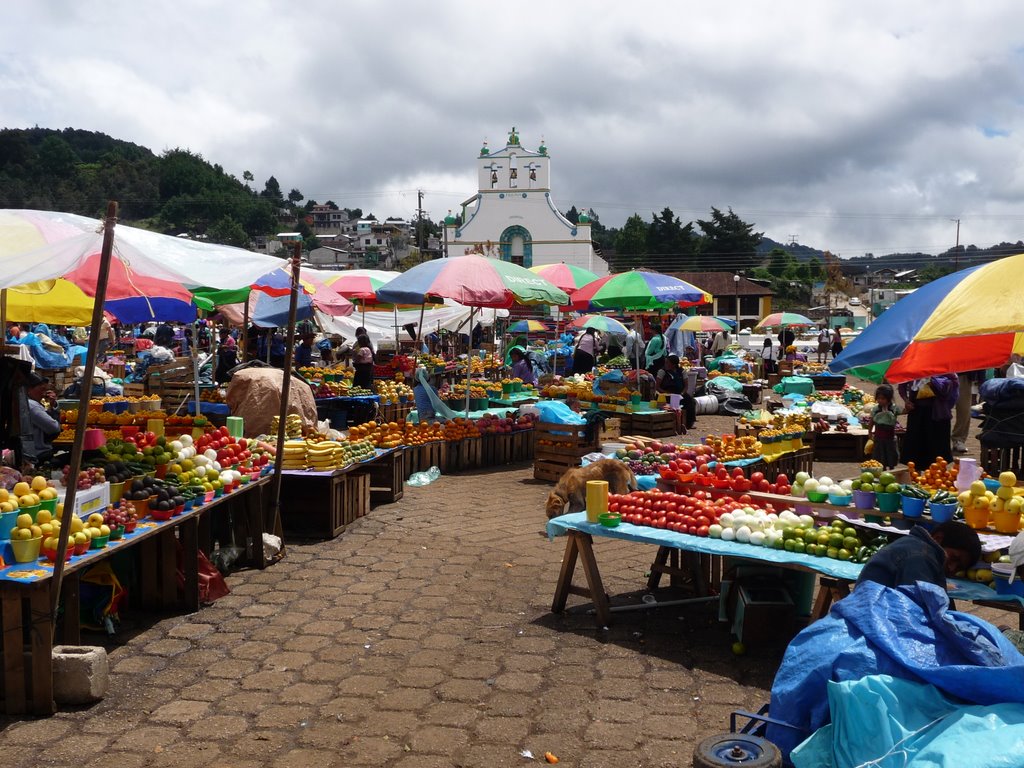 Chamula, a colourful market by Phernambucq