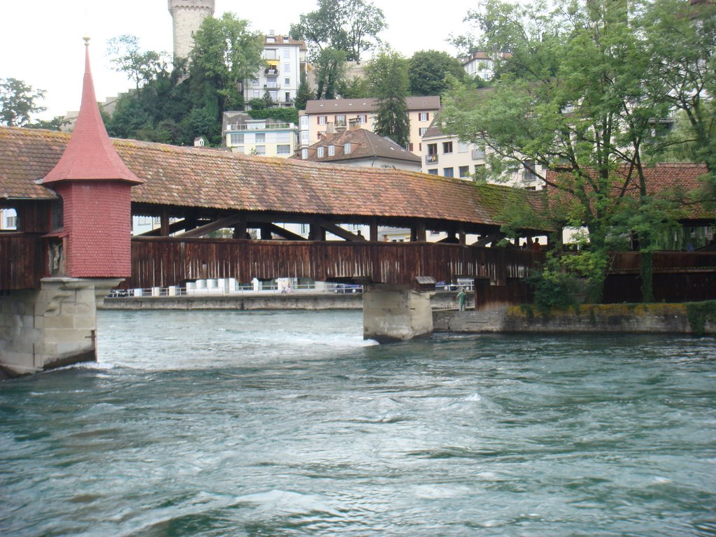 Luzern - Holzbrücke by andre.saile