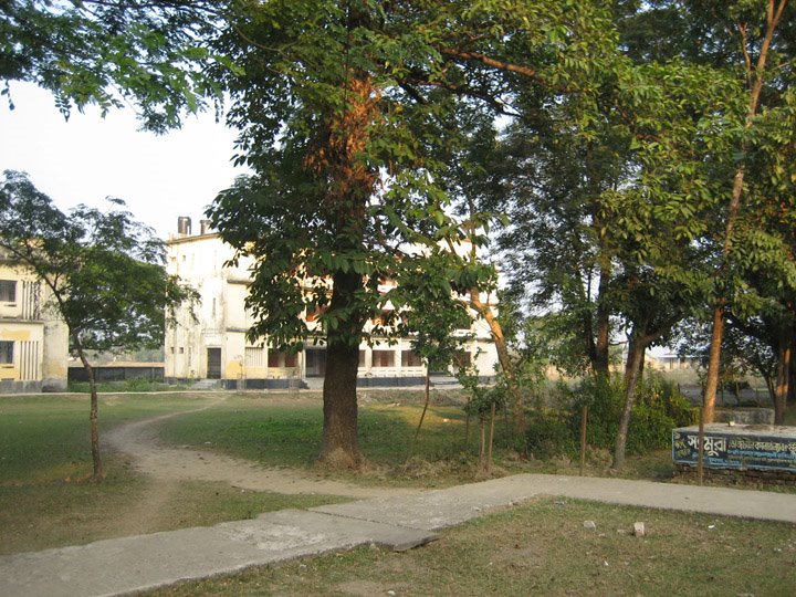 Sunamganj College, north east view © Mothiur by Mothiur