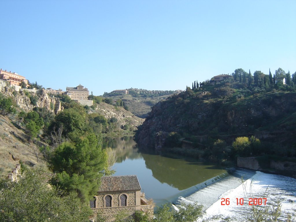 TOLEDO by Glaucia Jorge Latanz…