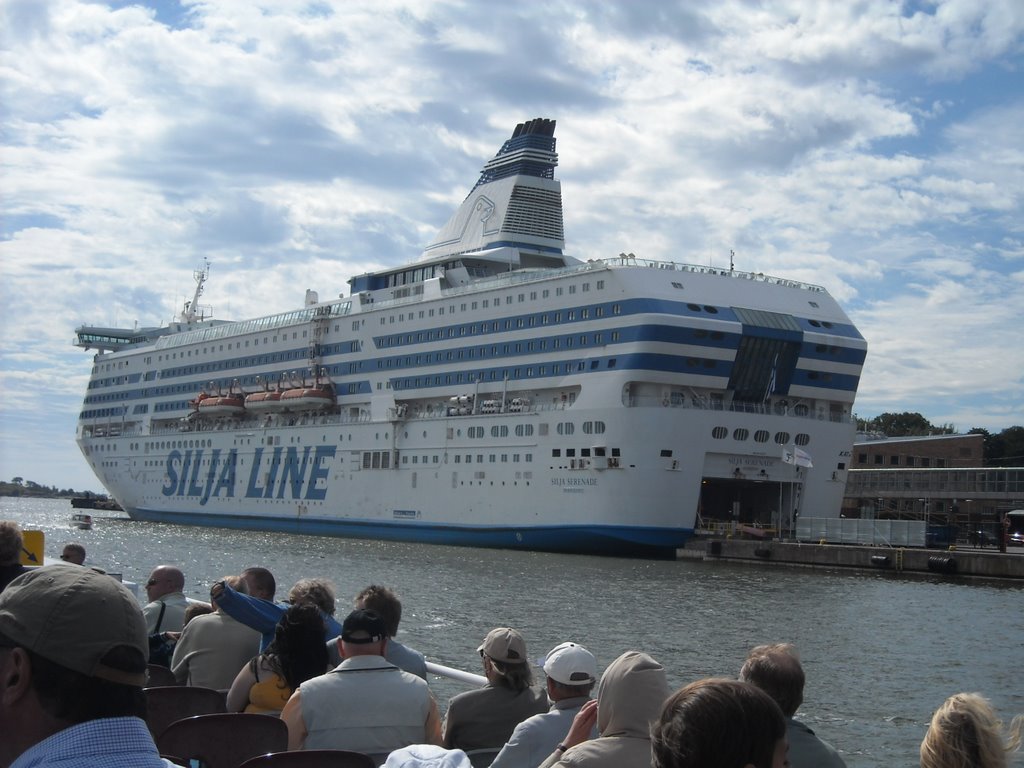 Ferry, Helsinki by Francois Esnault