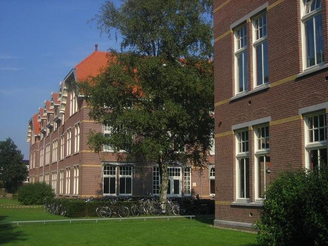 Junior College Utrecht by Florian Sterl