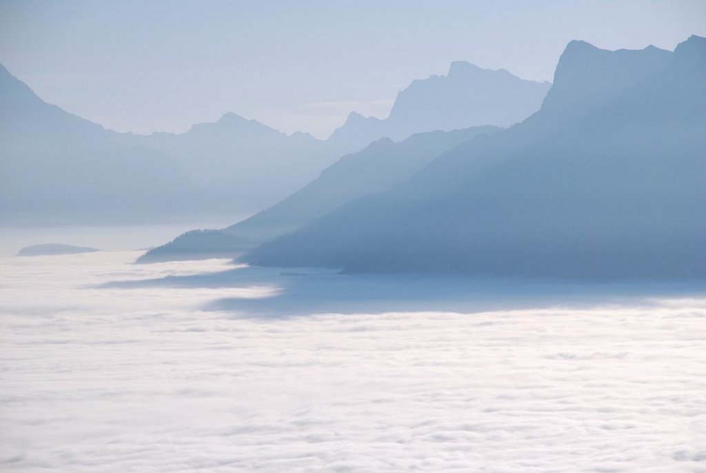 Berge im Nebel by glex555