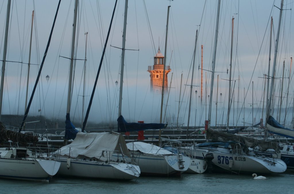 Desenzano del Garda, burrasca sul lago by bigflies