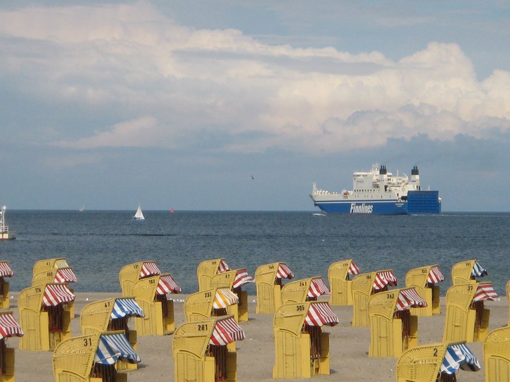 Travemuende by Vlad Sarca