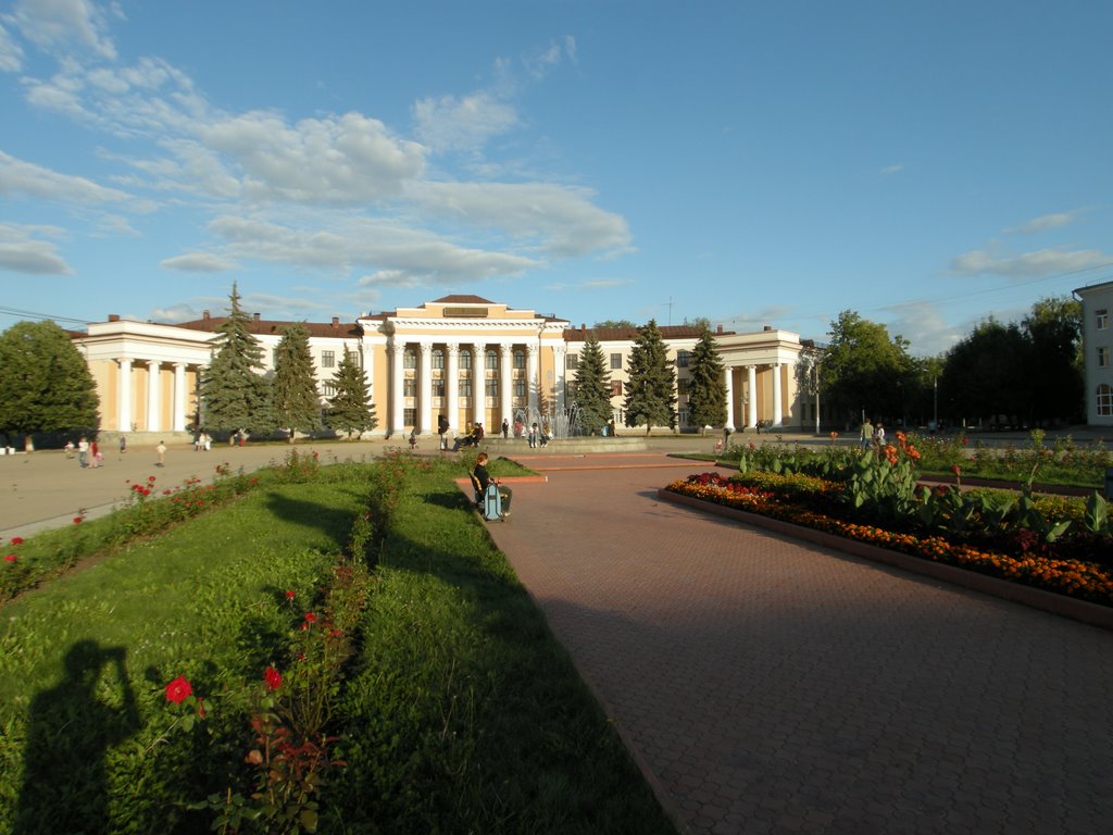 Former Lenin Square (The Culture Palace) by Alex_Peykov