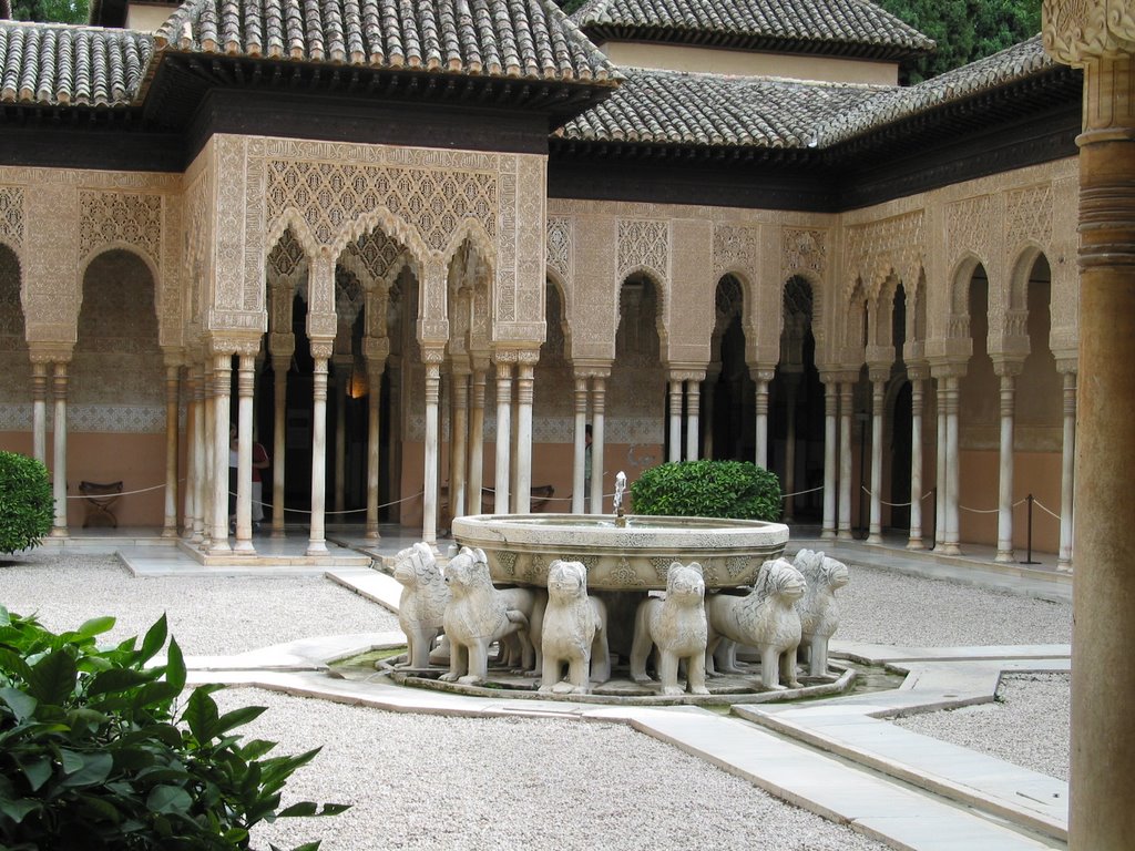 Alhambra by Alexander Dietzsch