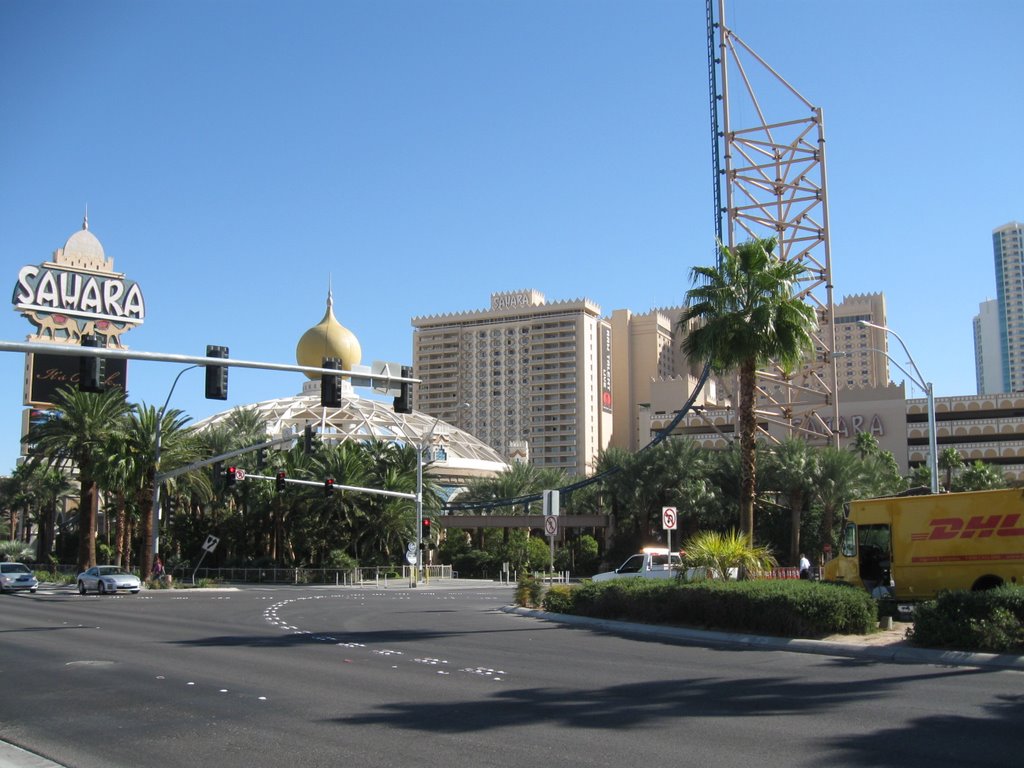 Hotel Sahara, Las Vegas by Oswaldo Ibarra C.