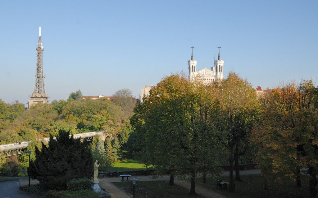 Parc de l'hôpital de Fourvière by Athomic