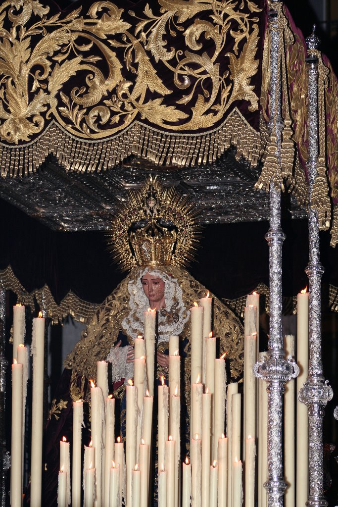 Virgen de la Cabeza (Siete Palabras) en su paso de palio. by Joaquín Gómez