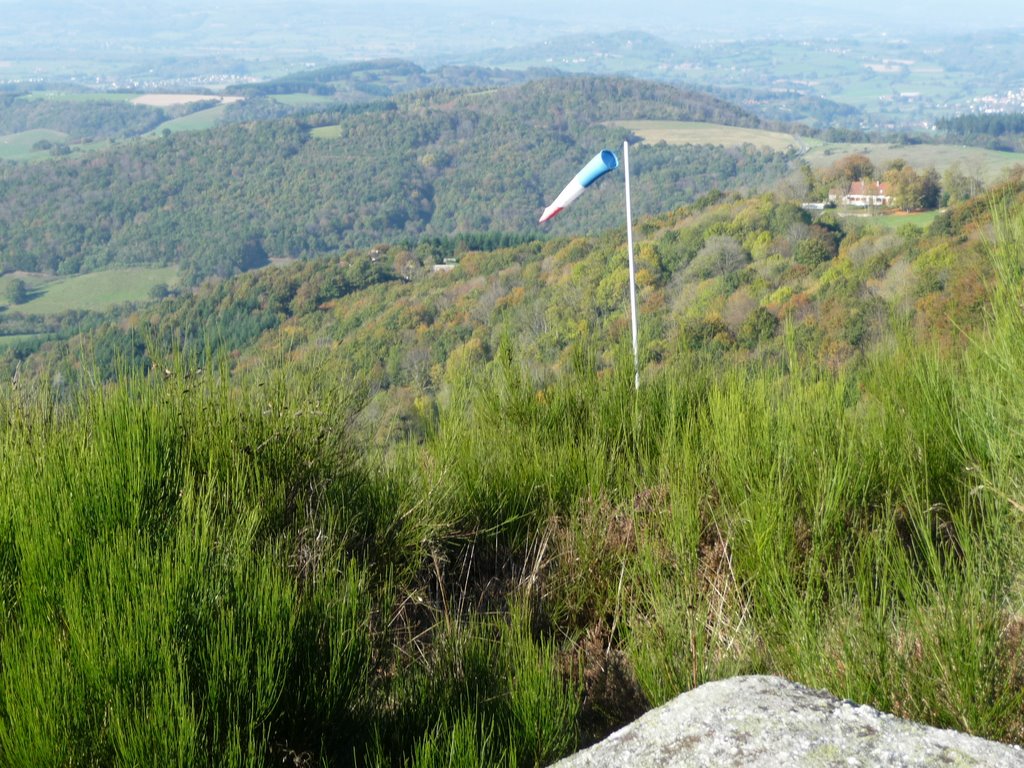 Vue d'UCHON by SAINT DIDIER