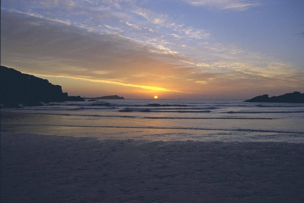 Porth Beach by lockheed