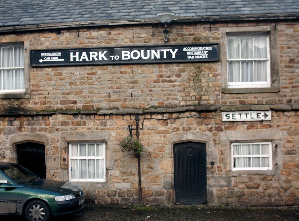 The Hark to Bounty by Keith Ruffles