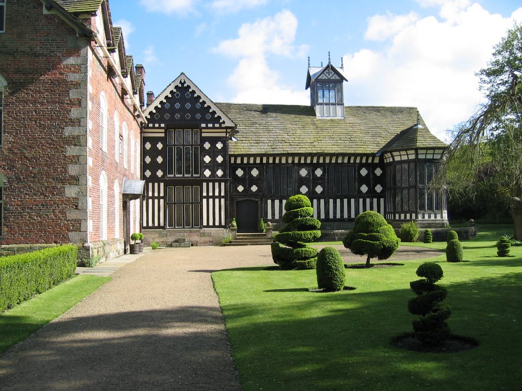 Rufford Old Hall by Denis O'Brien