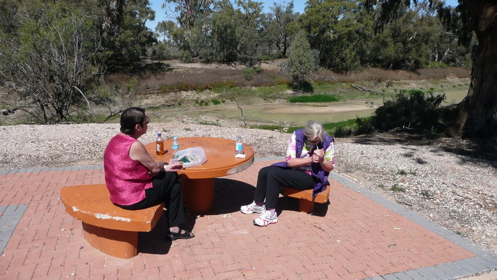 Lunch at the bank of Darling River by Achim Klaustermeyer