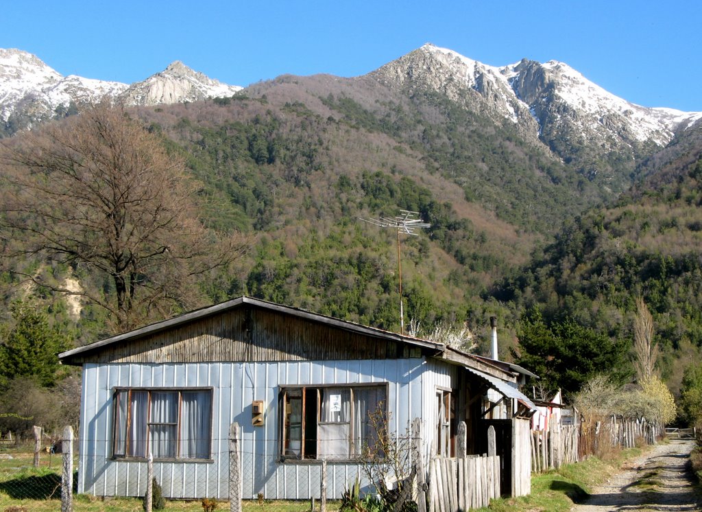 Villa los Canelos, VIII Región, Chile. by André Bonacin