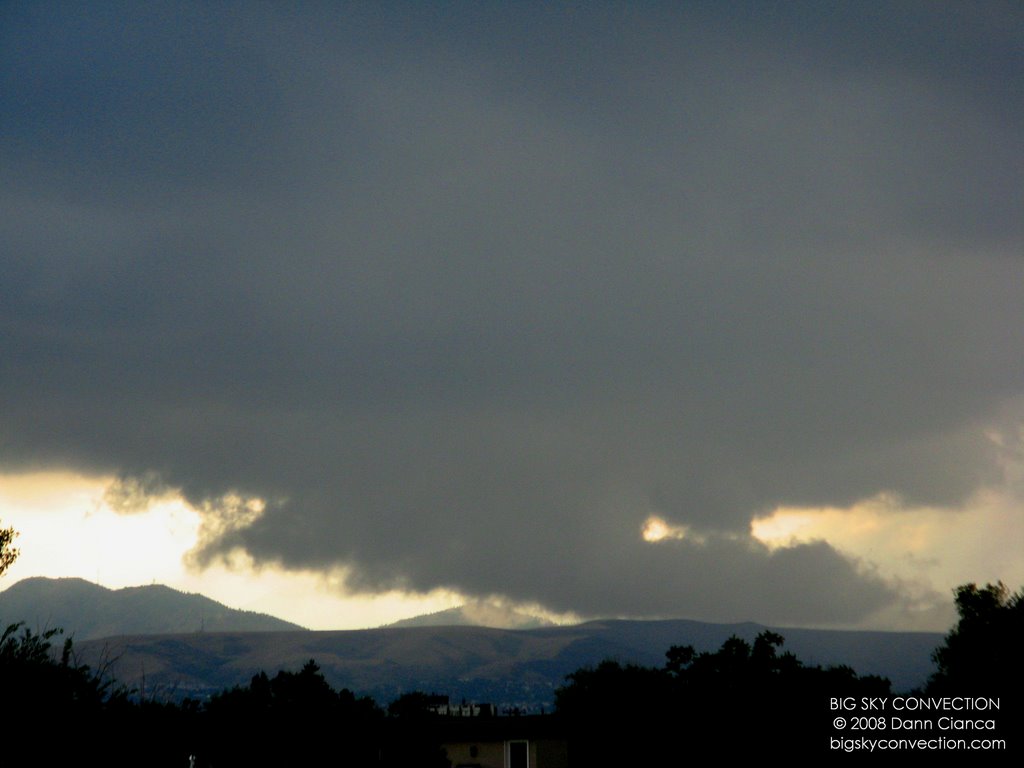 2008 - August 11th - 00:28Z - Looking WSW - Close-up of the wall cloud. by Dann Cianca