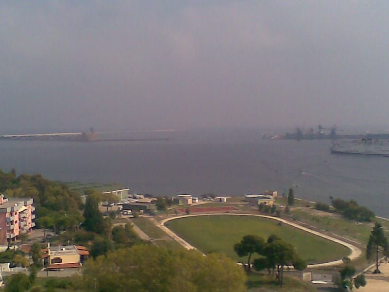 Panorama porto esterno dal Monumento al Marinaio by Brundisium