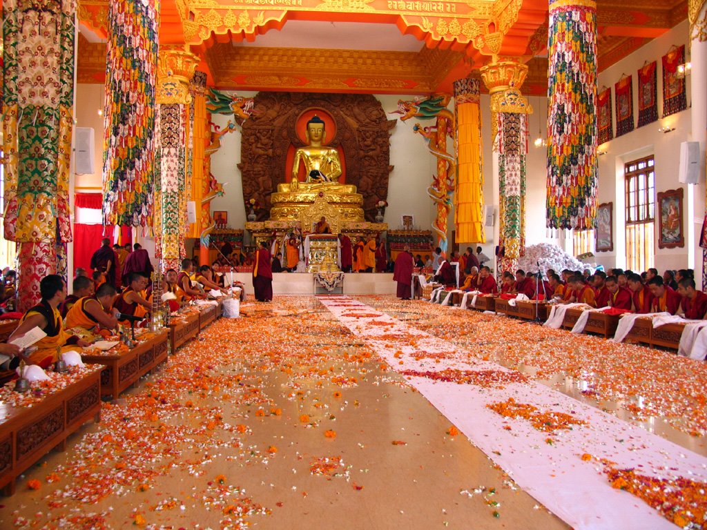 HH Karmapa Nolanda Institute main temple by www.buddism.ru