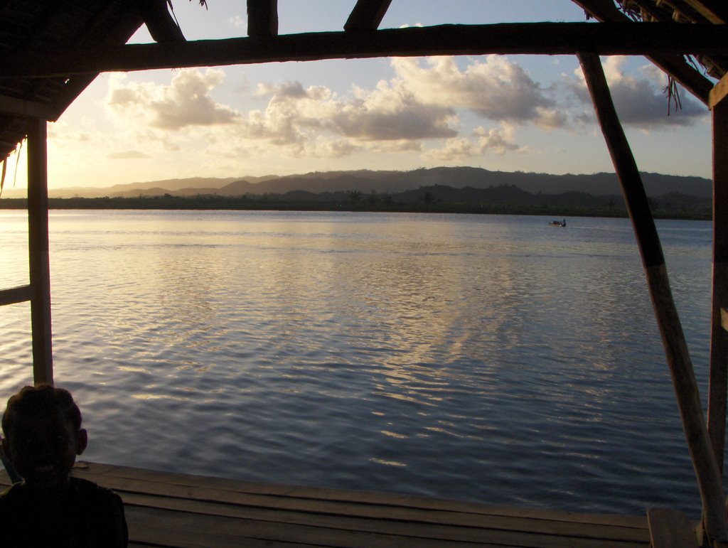 Ivongo Sunset by nkoenig