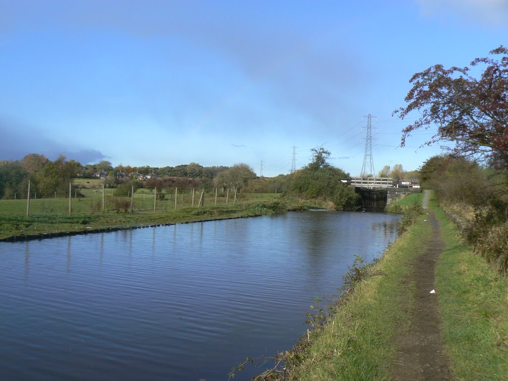 Rochdale canal by t.a.m.