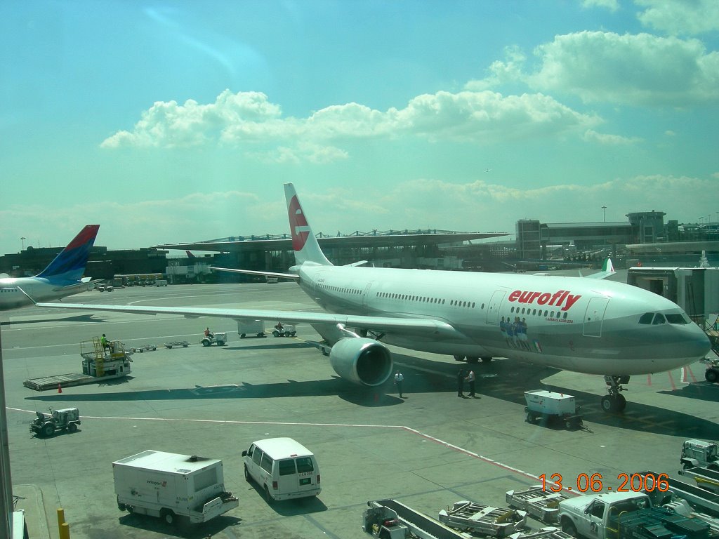 Air Eurofly in airport JFK by salvatore.caruso