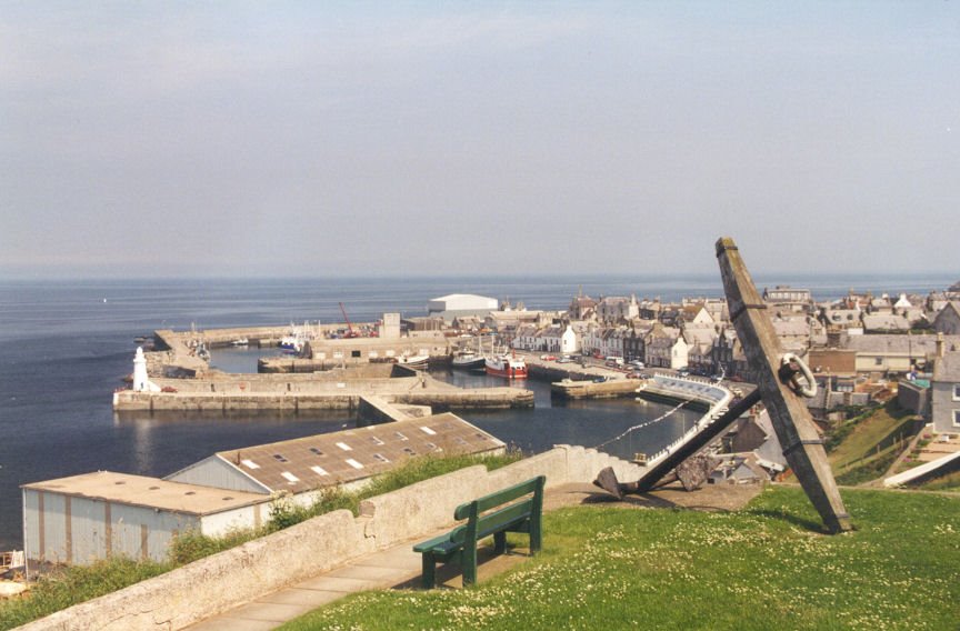 Macduff Harbour by mamore