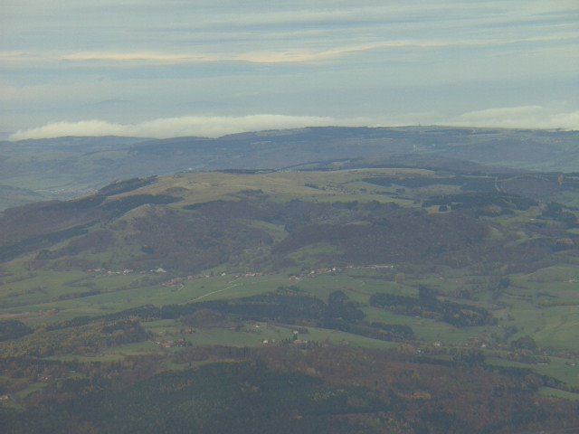 Wasserkuppe im Herbst 2008 by Karl Schüßler