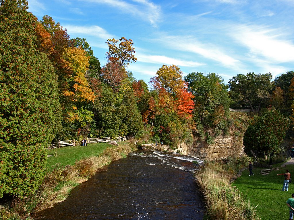 Webster's Creek & Falls in October (2008) by Nikbrovnik