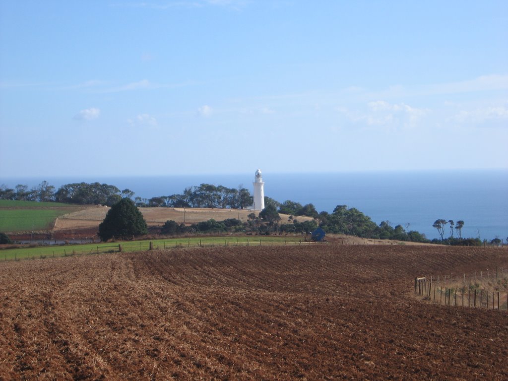 Table Cape Lighthouse by Jon Stratford