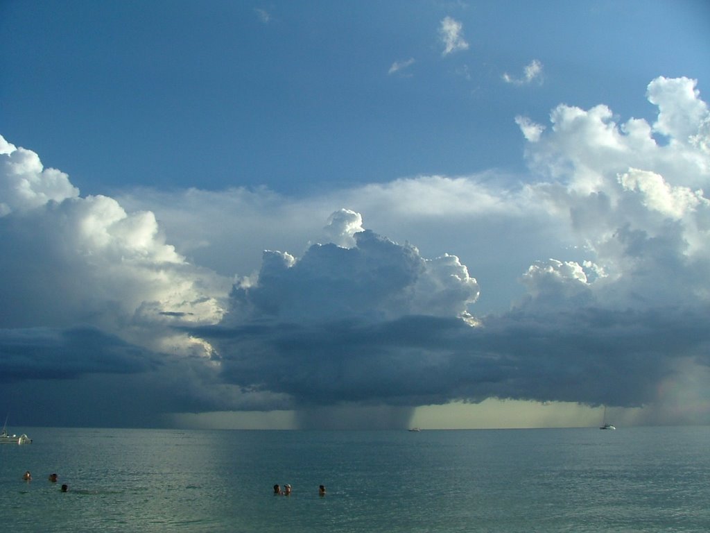 Before the storm in Marco Island, FL by Rubin Pitarka