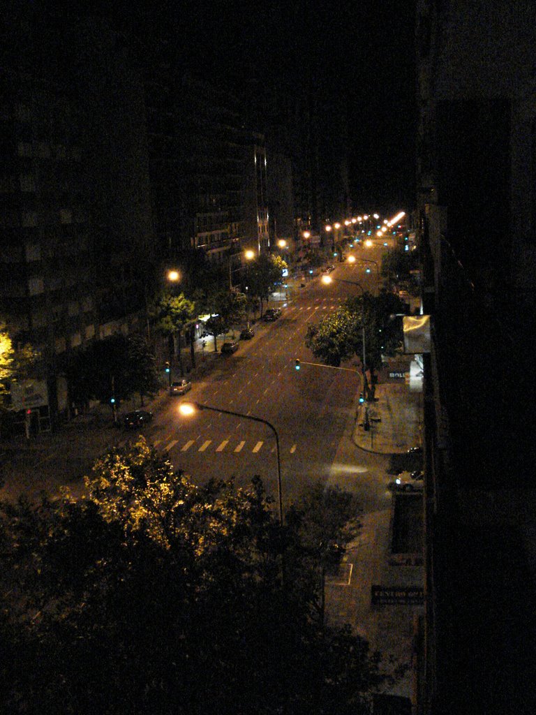 Av. Luro y Cordoba nocturno desde mi depto.- by lordmaster10