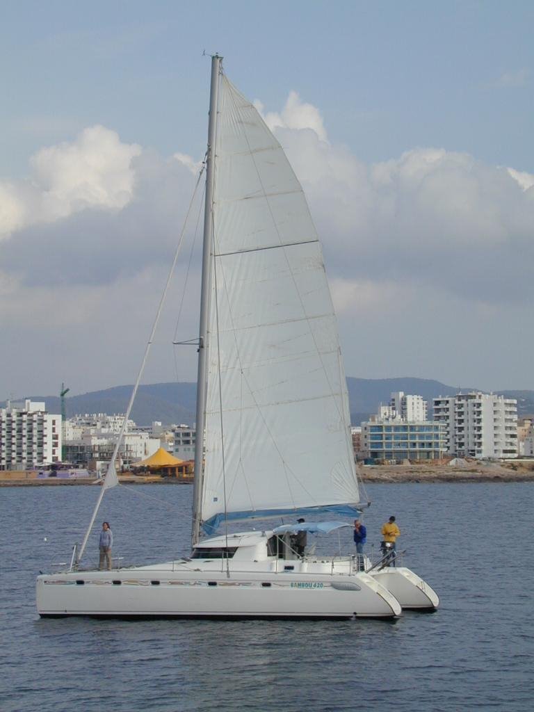 Catamaranes Mediterraneo by cat-med